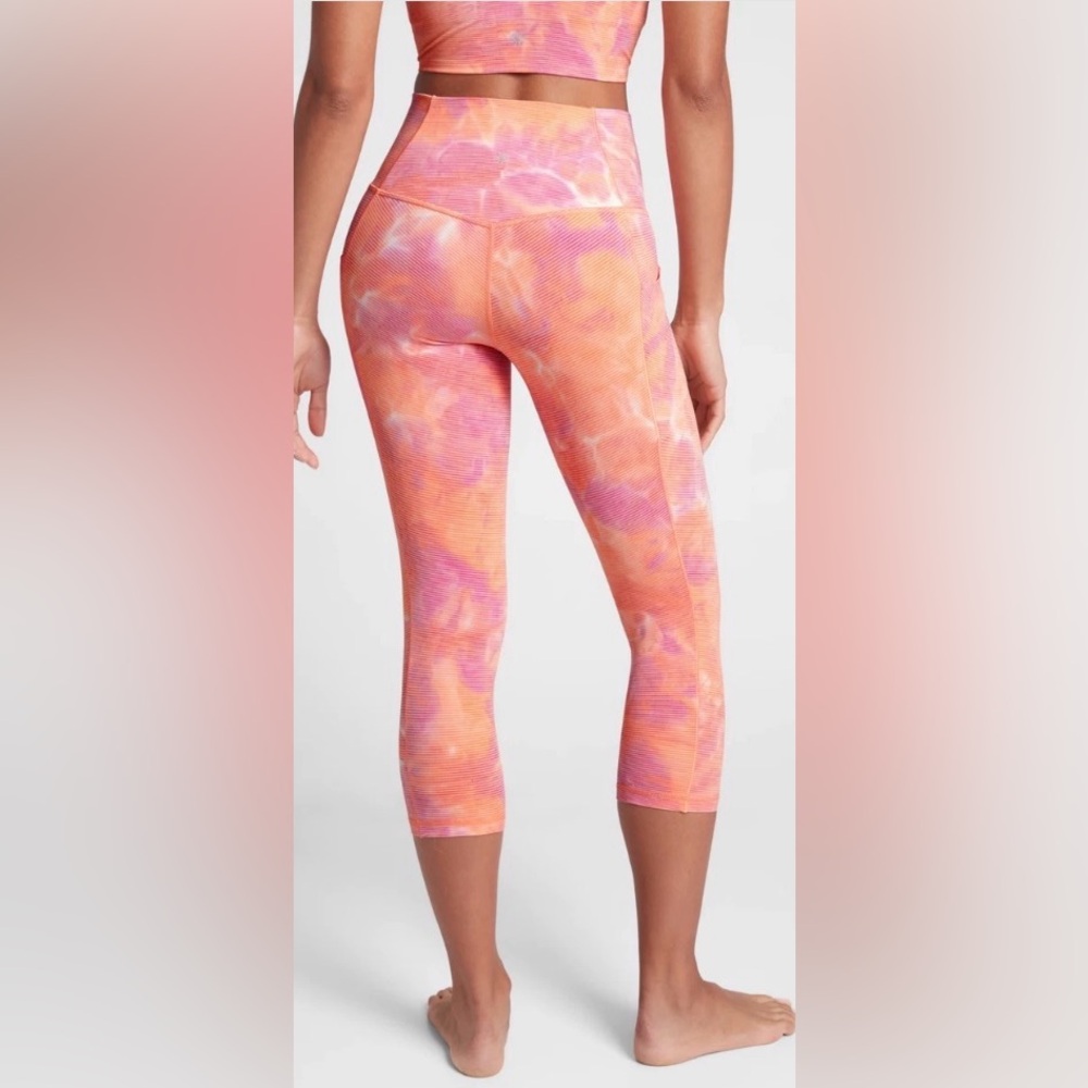 Athleta Salutation Stash Pockets Capris Leggings … - image 2